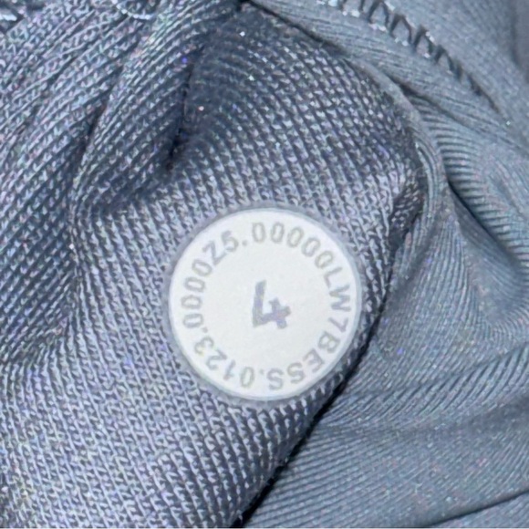 Lululemon Wunder Train High-Rise Short 6" women’s size 4 - Picture 4 of 5